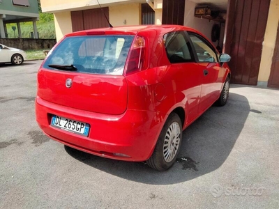 Usato 2007 Fiat Grande Punto 1.2 Benzin 65 CV (3.500 €)