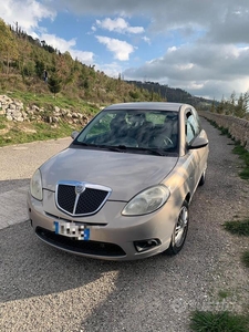 Usato 2007 Lancia Ypsilon 1.2 Diesel 69 CV (4.000 €)