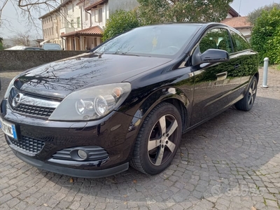 Usato 2008 Opel Astra 1.7 Diesel 110 CV (2.500 €)