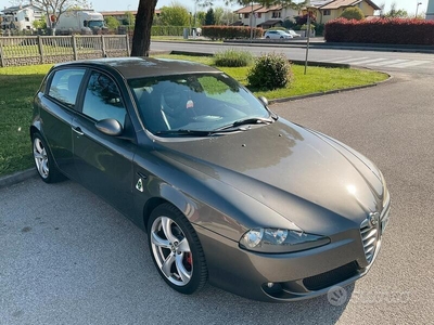 Usato 2009 Alfa Romeo 147 1.9 Diesel 140 CV (3.900 €)