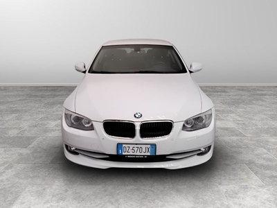 Usato 2010 BMW 320 2.0 Diesel 184 CV (11.500 €)