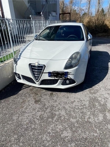 Usato 2011 Alfa Romeo Giulietta 1.6 Diesel 105 CV (8.500 €)