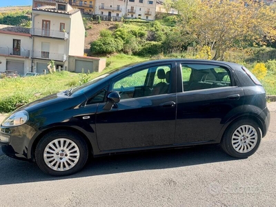 Usato 2011 Fiat Punto Evo 1.2 Diesel 75 CV (4.900 €)