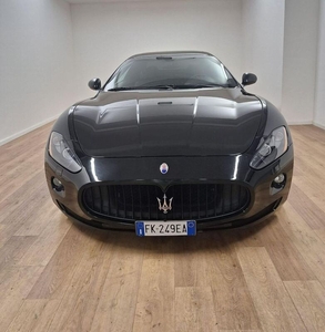 Usato 2013 Maserati Granturismo 4.7 Benzin 450 CV (64.000 €)