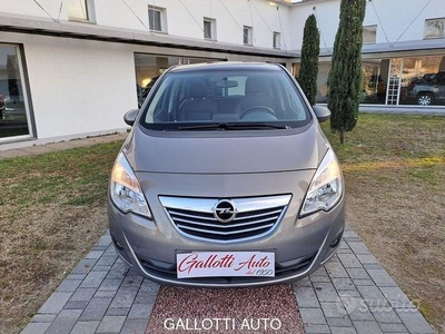 Usato 2013 Opel Meriva 1.4 Benzin 120 CV (7.990 €)