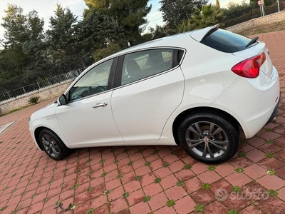 Usato 2014 Alfa Romeo Giulietta 1.6 Diesel 109 CV (8.000 €)