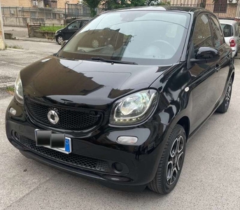 Usato 2015 Smart ForFour 1.0 Benzin 61 CV (9.499 €)