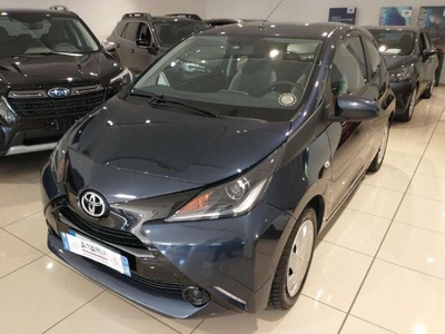 Usato 2015 Toyota Aygo 1.0 Benzin 69 CV (7.950 €)