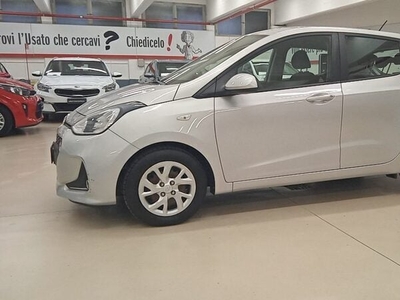 Usato 2018 Hyundai i10 1.0 Benzin 67 CV (9.900 €)