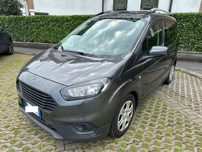 Usato 2019 Ford Transit 1.0 Benzin 99 CV (10.300 €)