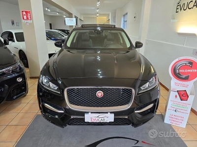 Usato 2019 Jaguar F-Pace 3.0 Diesel 300 CV (39.900 €)