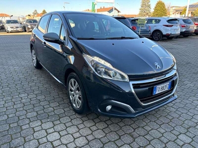 Usato 2019 Peugeot 208 1.2 Benzin 68 CV (9.900 €)