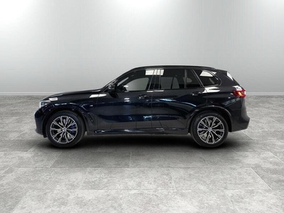 Usato 2021 BMW X5 3.0 Benzin 286 CV (63.900 €)