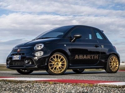 Usato 2024 Abarth 695 1.4 Benzin 180 CV (36.500 €)