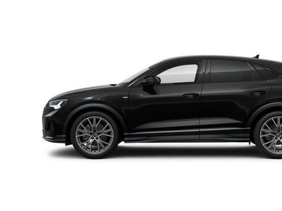 Usato 2024 Audi Q3 1.4 Benzin 244 CV (56.100 €)