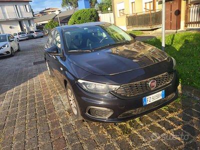 Vendo fiat tipo 1400 benzina