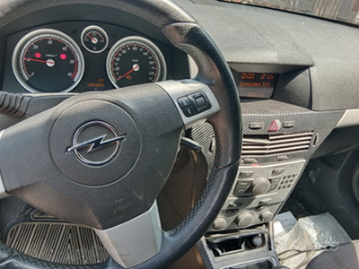 Vendo Opel Astra GTC 1.7 CDI 2007