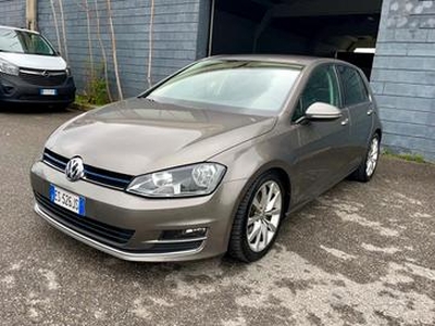 Volkswagen Golf 2.0 TDI DSG 150 Cv 5p. BlueMotion