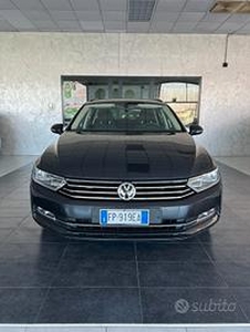 Volkswagen Passat Variant 2.0 TDI DSG Business Blu