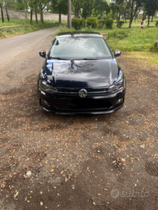 Volkswagen polo nera