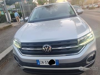 Volkswagen T-Cross full option