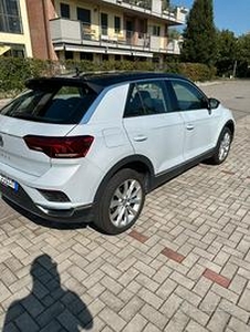 Volkswagen t-Roc 1.5 tsi 150cv