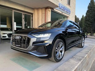 2021 AUDI Q8