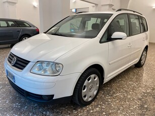 7 POSTI VOLKSWAGEN TOURAN 2.0 TDI 136CV