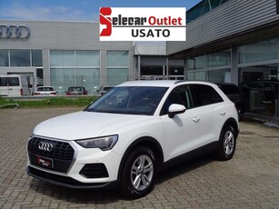 Audi Q3 35 TDI quattro S tronic Business 110 kW