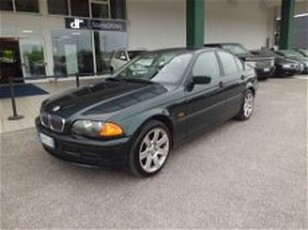 BMW Serie 3 318i cat 4 porte del 2001 usata a Pordenone