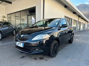 Lancia Ypsilon 1.0 FireFly 5 porte S&S Hybrid Silv