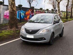 Lancia Ypsilon 1.2 69 CV