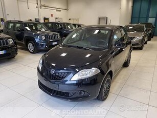 Lancia Ypsilon My24 1.0 Firefly 70 CvStart&Stop Hy