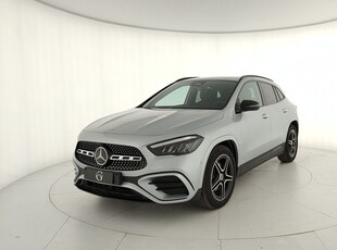 Mercedes-Benz GLA (H247) GLA 180 d Automatic