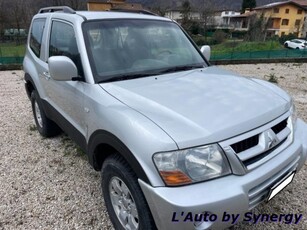 MITSUBISHI Pajero (2000-2007)