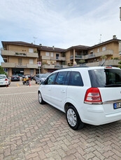 Opel zafira 7 posti