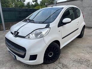 Peugeot 107 2009 1.0 benzina euro4 50kw Automatico