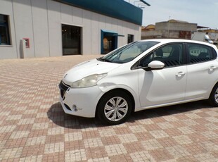 Peugeot 208 1.2 VTi 82 CV