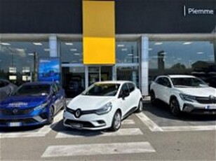 Renault Clio Sporter TCe 12V 90 CV Moschino Zen del 2019 usata a San Martino Siccomario