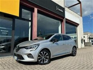 Renault Clio TCe 90 CV 5 porte Techno del 2023 usata a Parma