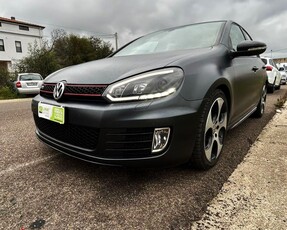 Volkswagen Golf 2.0 TSI