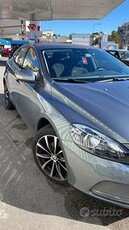 VOLVO V40 - 2.0 cc 120 CV business