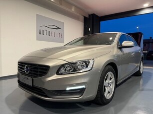 Volvo V60 D2