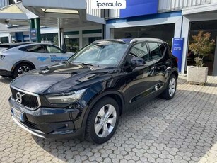 Volvo XC40 2.0 d3 Momentum Core awd auto