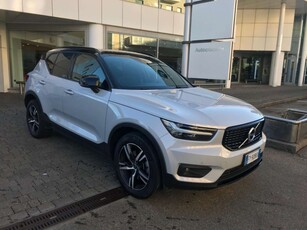 Volvo XC40 D4 AWD Geartronic R-Design 140 kW