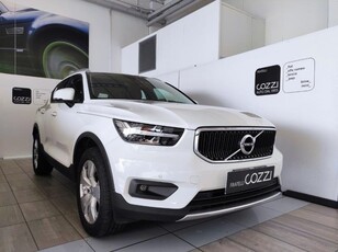 Volvo XC40 T2