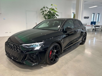 Audi RS3 TFSI quattro 294 kW