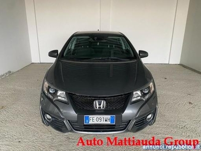 Honda Civic 1.6 i-DTEC Elegance Navi hatchabak Cuneo