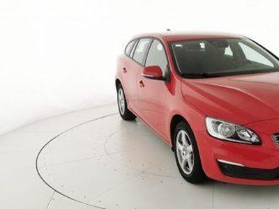 Volvo V60 D2 Geartronic Business Crema