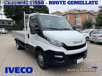 IVECO Daily 35C13 130CV *CASSONE FISSO *RUOTE GEMELLATE Diesel